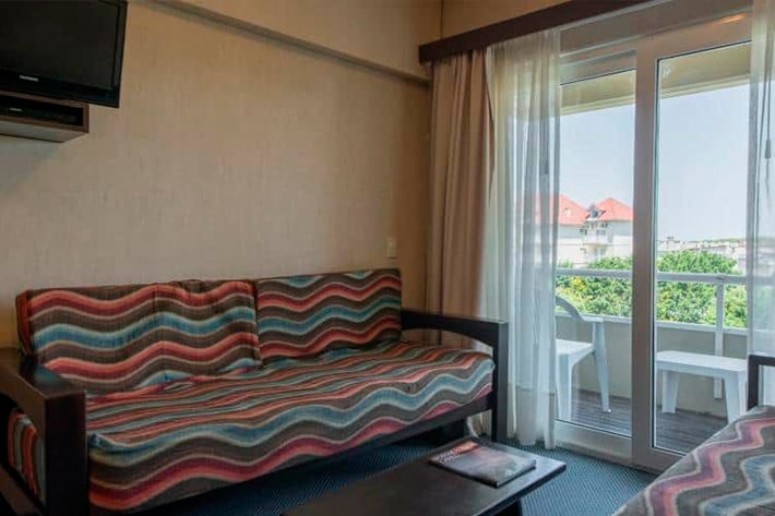 Suite estándar vista a la Piscina. de Hotel Marcin